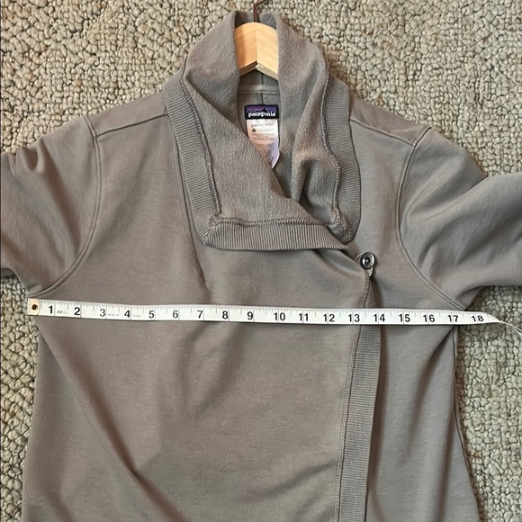 Patagonia Women's Slate Cardigan - Picture 7 of 8